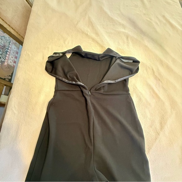 🖤 Nasty Gal Black Jumpsuit Romper Racerback Size 10 - Picture 7 of 9